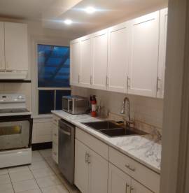 At DUPONT and BRUNSWICK 5 Bedroom 3 Story ANNEX Ho