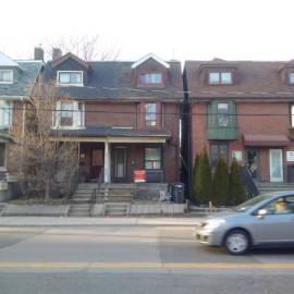 At DUPONT and BRUNSWICK 5 Bedroom 3 Story ANNEX Ho